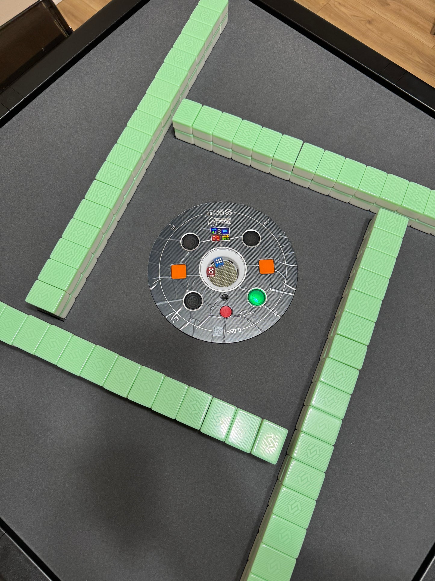 T350 mini 星光白42号牌四腿餐桌款麻将机 特价款