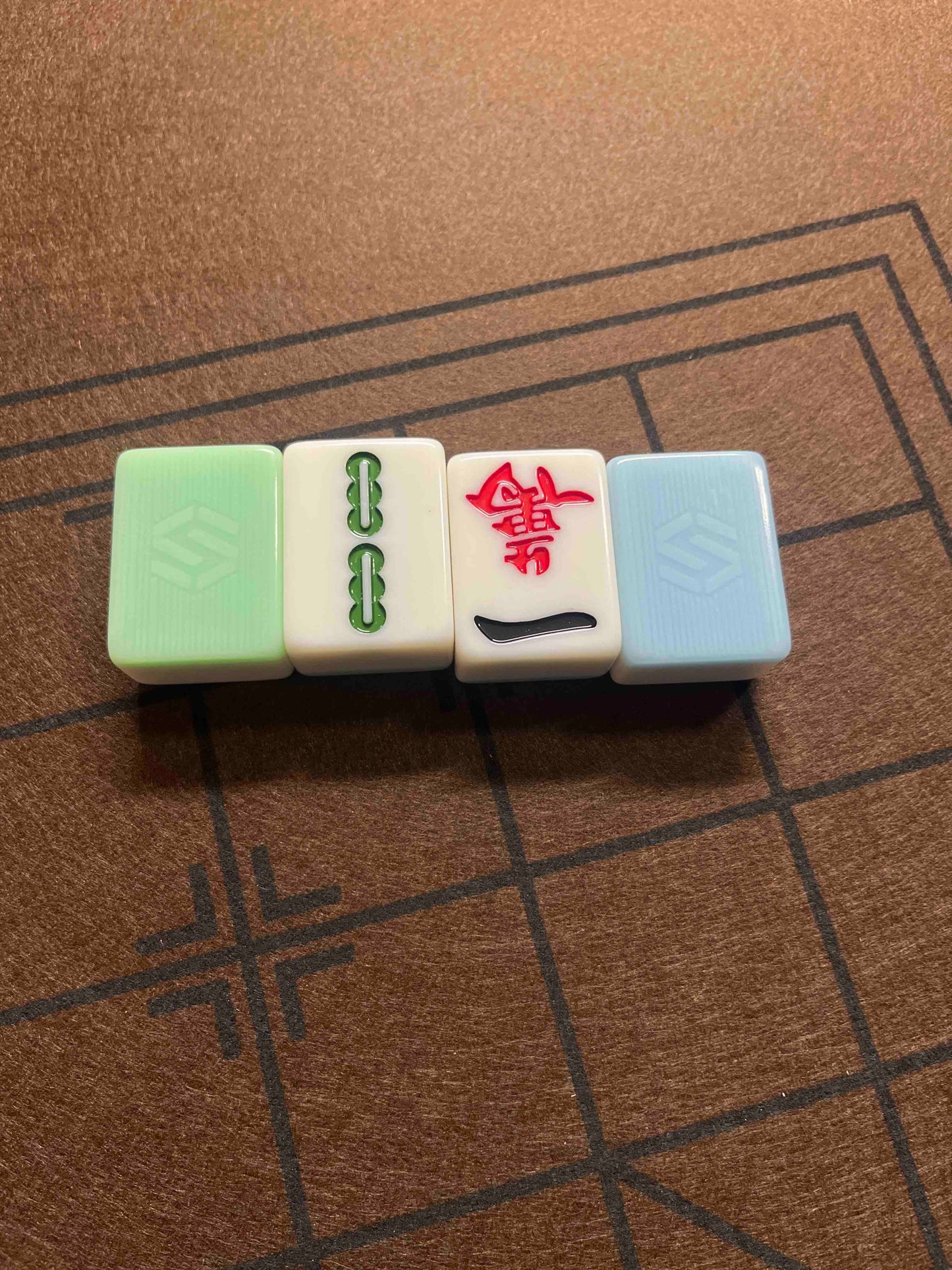 Sifang City 46mm Mahjong tiles,jade style blue and green, 2 set, 144 tiles per set机用麻将牌 一套两幅,浅蓝浅绿色玉石牌,一套144张,两套共288张