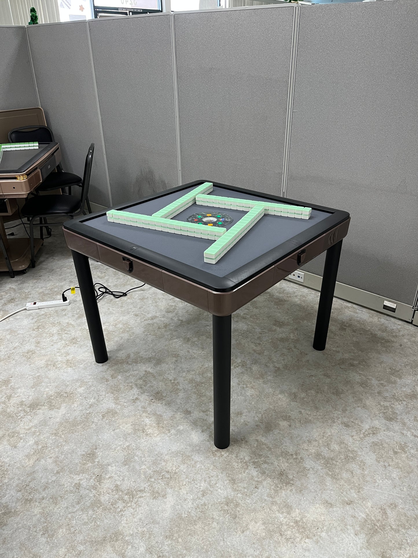 T350 42/46mm 麻将牌,四腿餐桌脚两用麻将机(丁香紫)内扣玻璃盖板