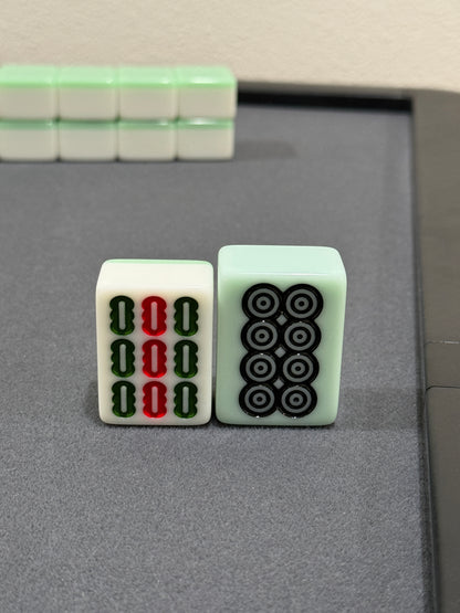 麻将牌样张 42mm 46mm 各一张 随机花色 购买麻将机后退款 mahjong tile sample，42mm，46mm，random character